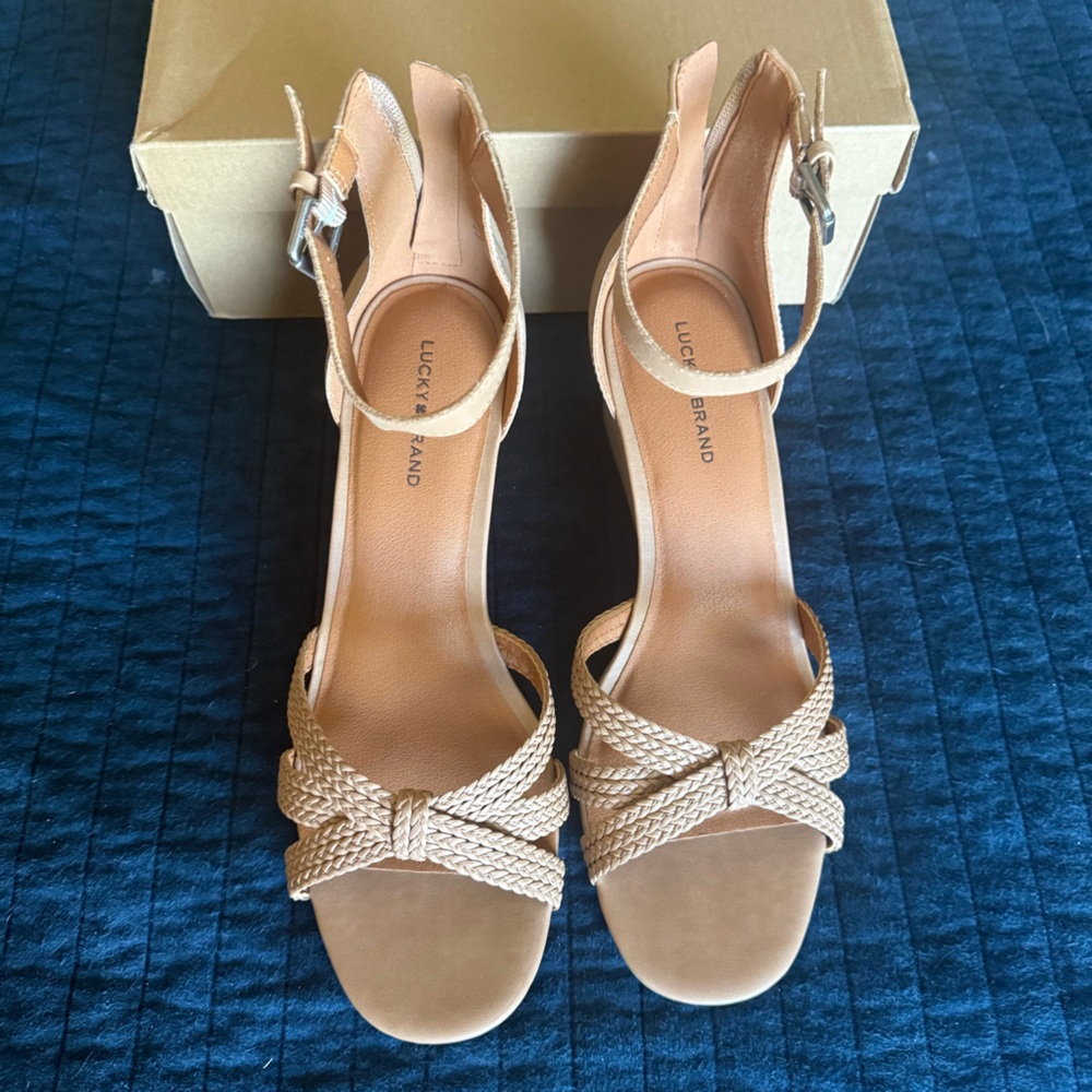 NWT Lucky Brand Braided Strap Tan Women's Sandals
